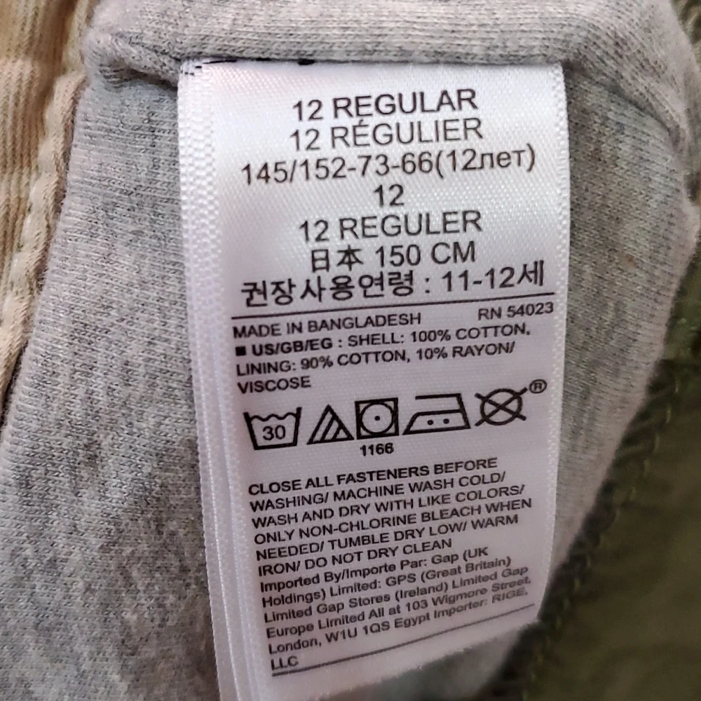 GAP reposhing this